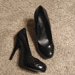 Gianni Bini black high heels.